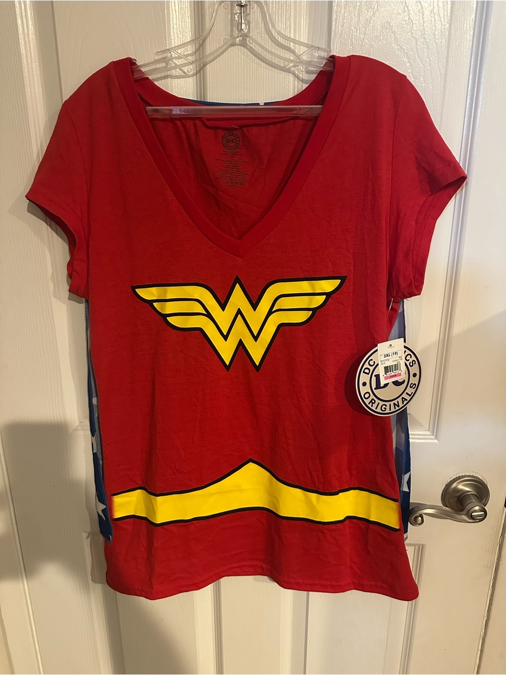 Wonder Woman Red Logo V-Neck Tee with Star Cape Costume